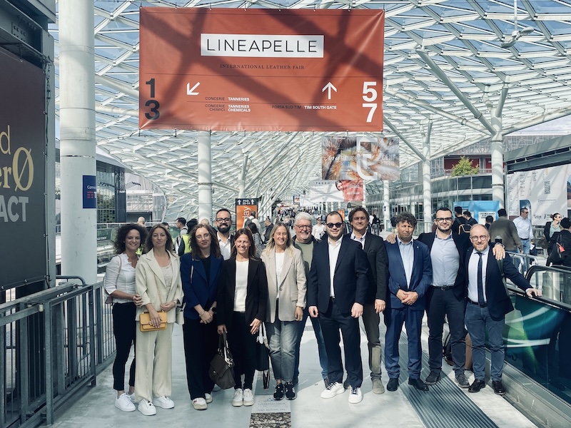 Acque del Chiampo | Acque del Chiampo con i sindaci della vallata e il Distretto Veneto della Pelle alla Fiera Lineapelle di Milano