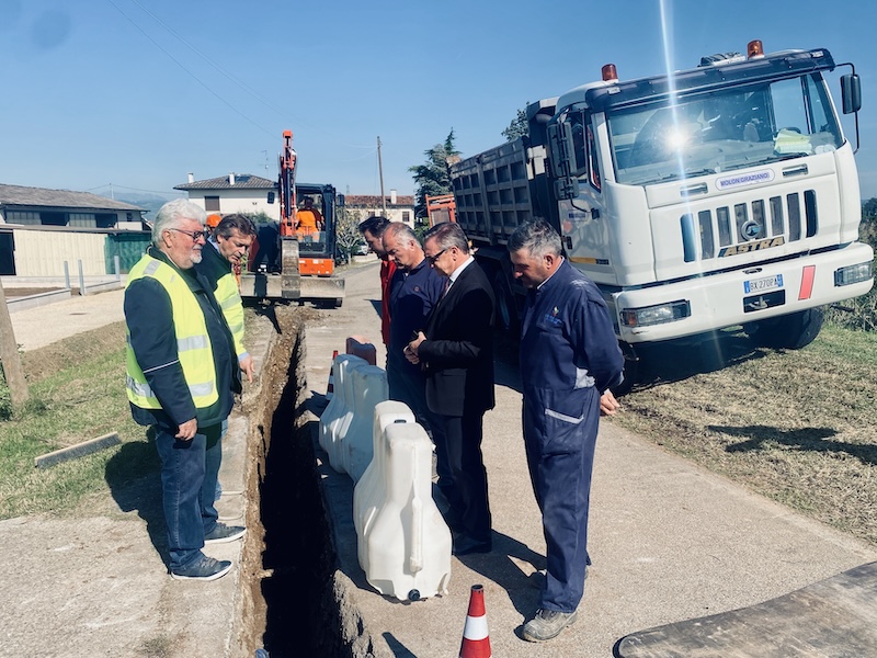Acque del Chiampo | Lonigo, lavori in corso da oltre 1,6 milioni di euro per ridurre le perdite e collegare le utenze in zona Pfas