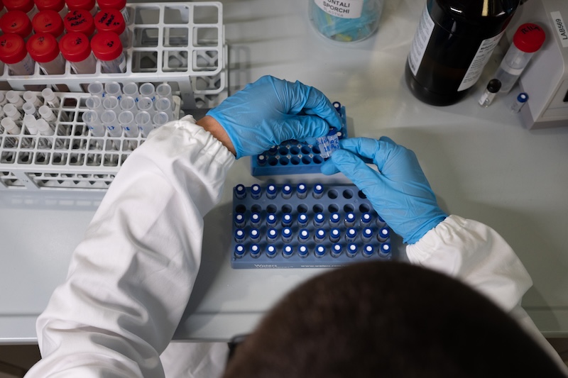Acque del Chiampo|PFAS, nuova attività di ricerca scientifica con l’Università di Verona per la valutazione della trattabilità biologica dei micro inquinanti