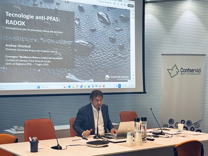 Acque del Chiampo | PFAS, la tecnologia RADOX di Acque del Chiampo per la degradazione dei microinquinanti presentata con Confservizi a Pordenone